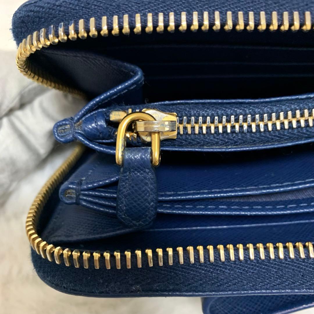 美品　PRADA 長財布　サフィアーノ　リボン　ラウンドジップ　ネイビー