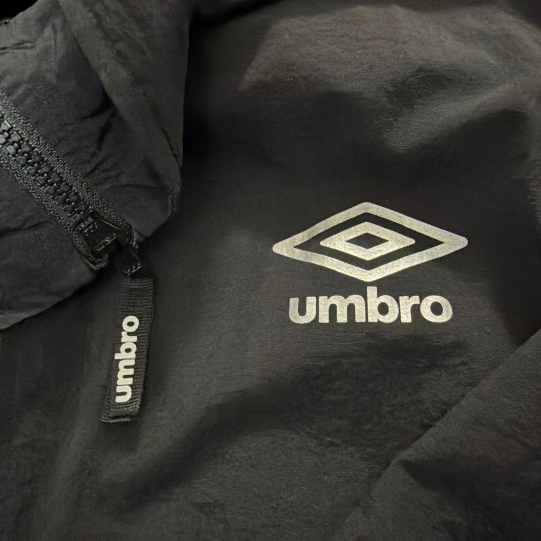 【美品】umbro 黒 ナイロンジャケット L