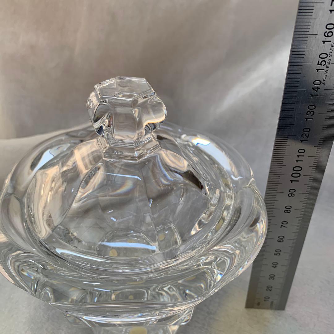 バカラ　クリスタル アルクール　蓋付き菓子入れ