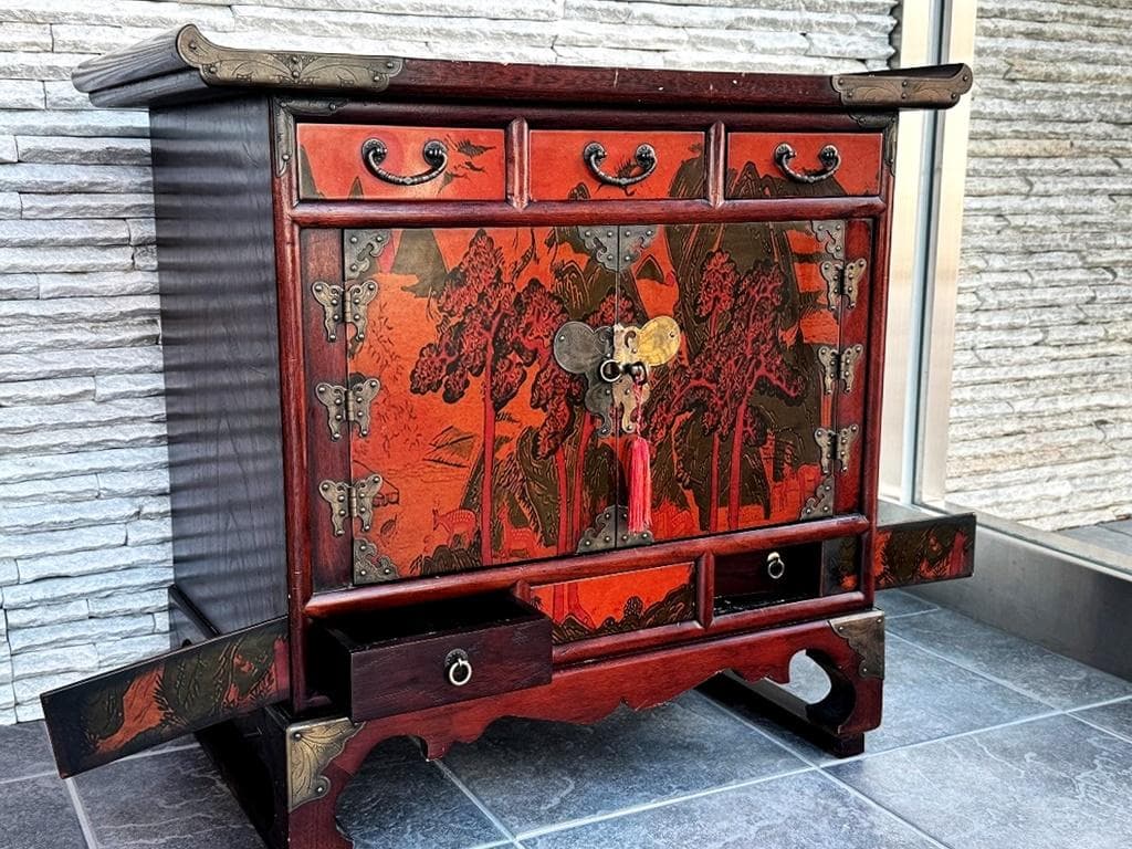 ☆売約済みです☆　李朝家具　中国家具　漆　古道具 　隠し扉　収納　引き出し