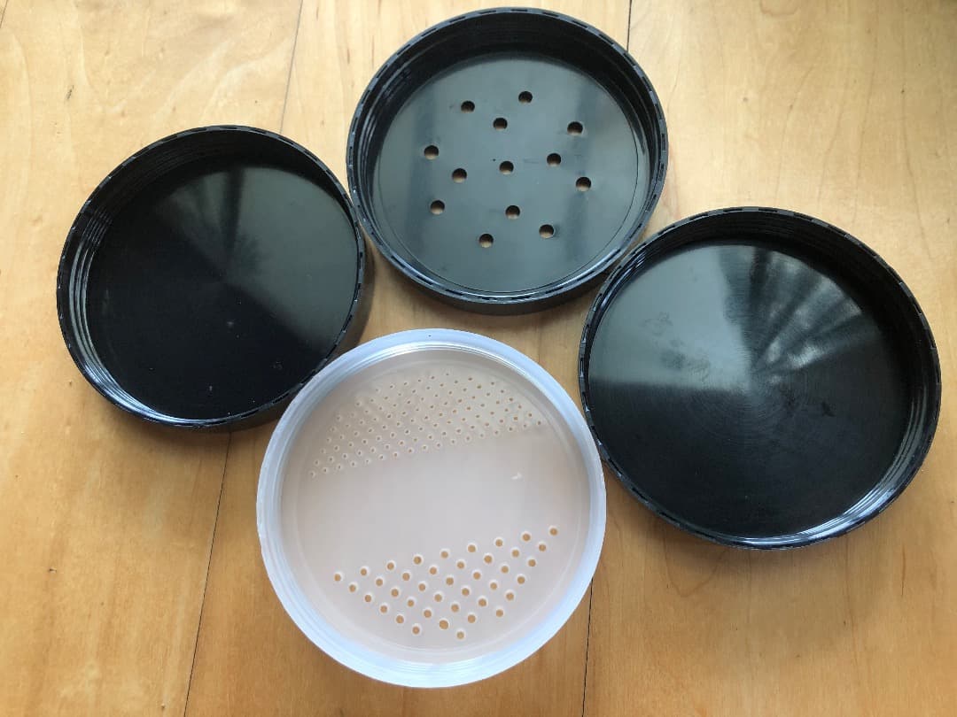 ダブルベッド、マットレスと木製フレーム