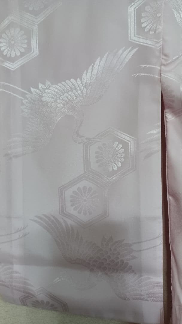 七五三　女の子着物 赤色 花柄 蝶刺繍 着物　3才