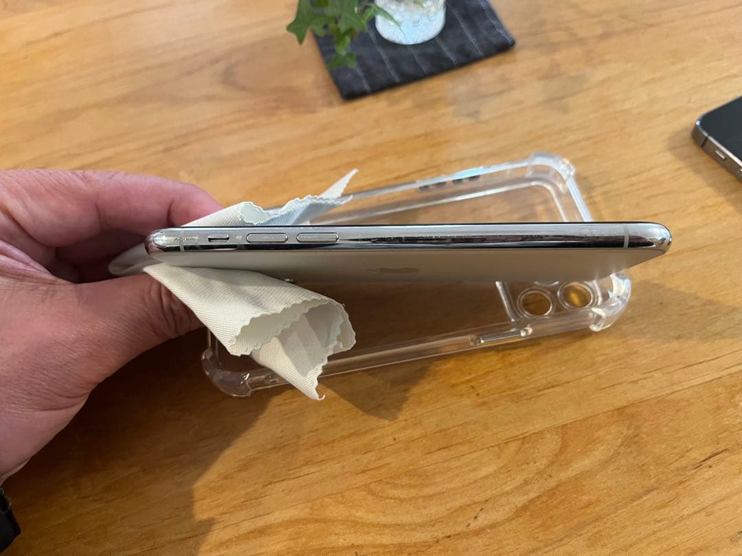 Apple iPhone 11 Pro シルバー256g本体