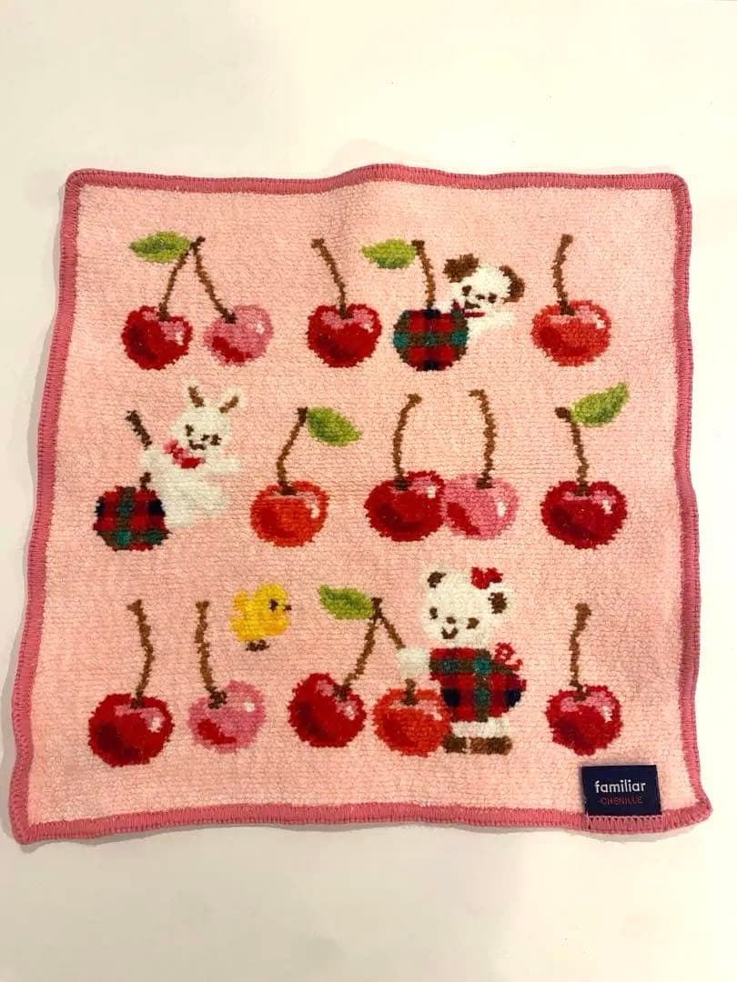 【匿名配送】familiar ファミリア　さくらんぼ　ハンカチ　シェニール織