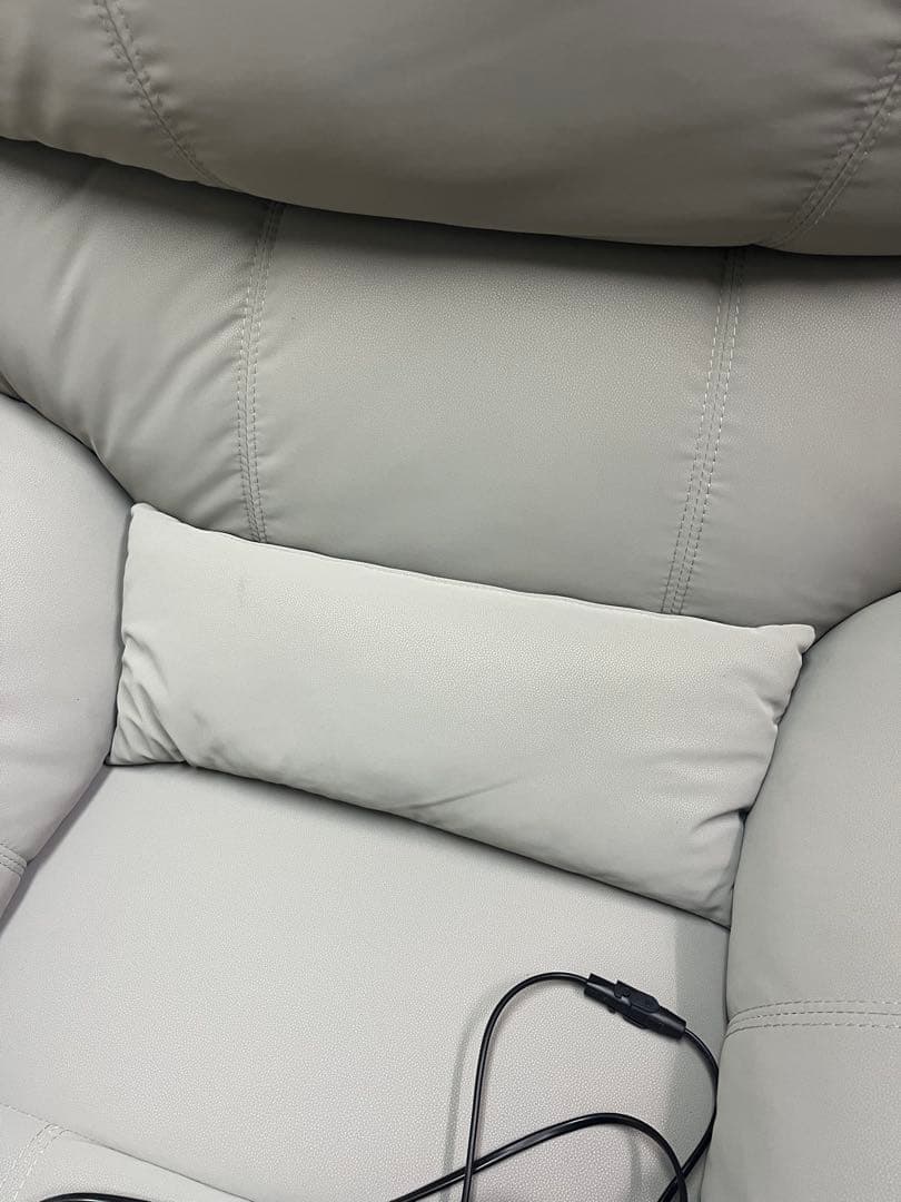 リクライニングチェア　セブンビューティー　マツエク　アイリス