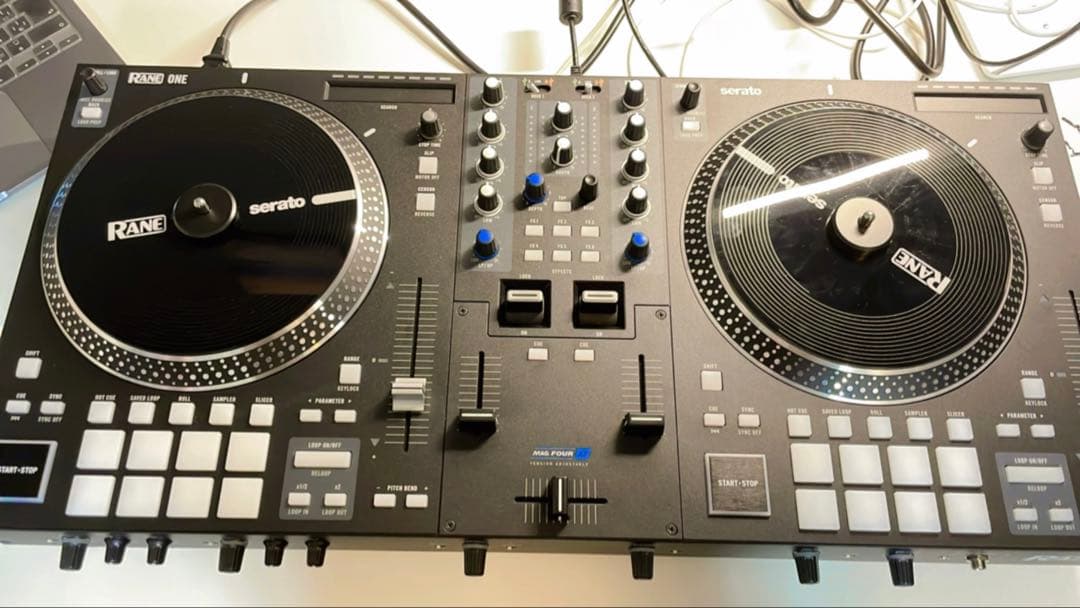 serato DJ RANE ONE コントローラー