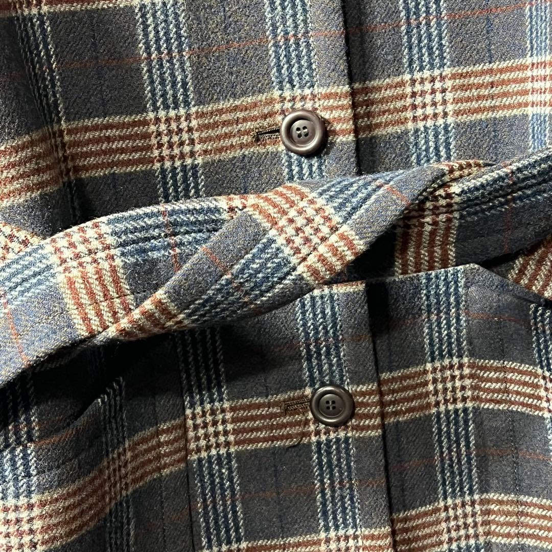 MISS DIOR（ミスディオール）の上質なチェック柄ウールコート　9号