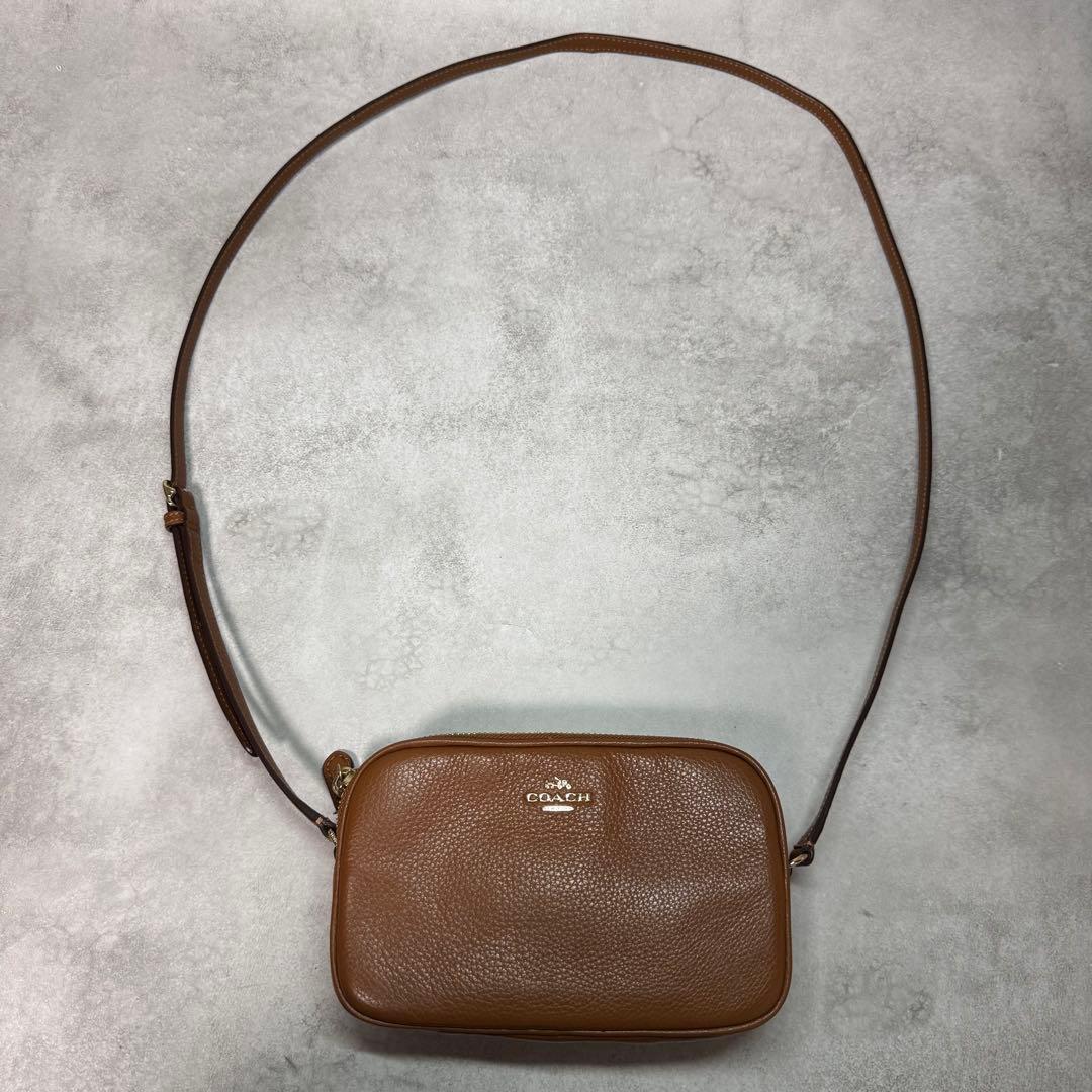 美品 コーチ ショルダーバッグ サコッシュ 斜め掛け クロスボディ