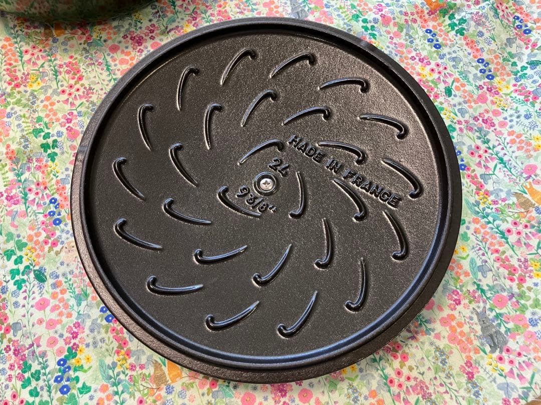 ストウブ　ブレイザーソテーパン24cm バジルグリーン