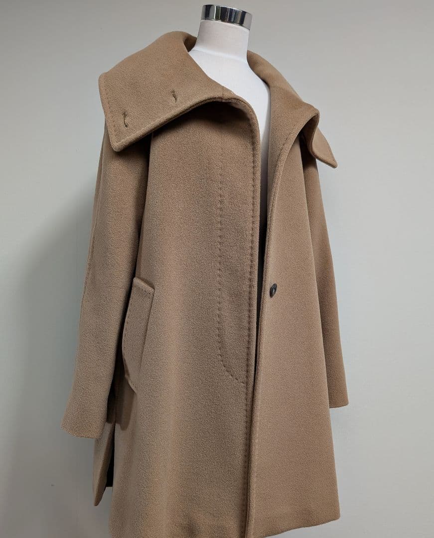 マックスマーラ ヴァージンウール コート女優襟 42 新品同様