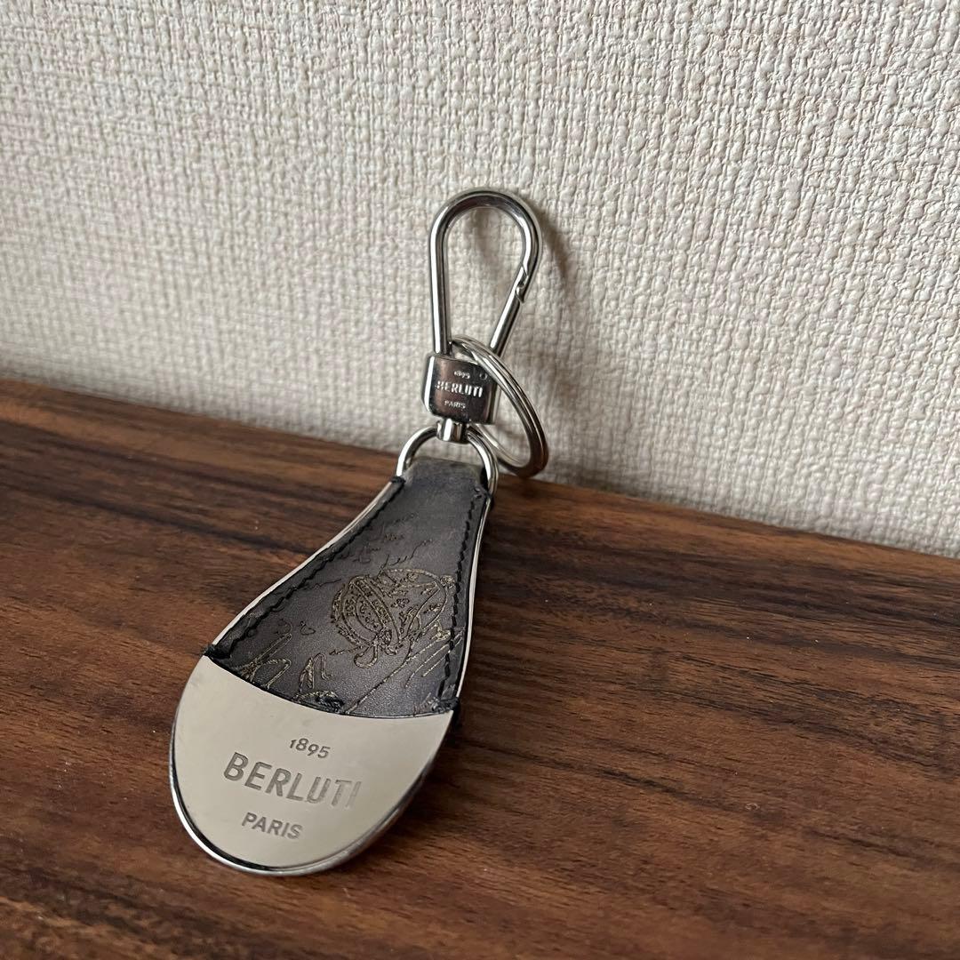 【美品！！】ベルルッティ シューホーン 靴ベラ カリグラフィー キーホルダー