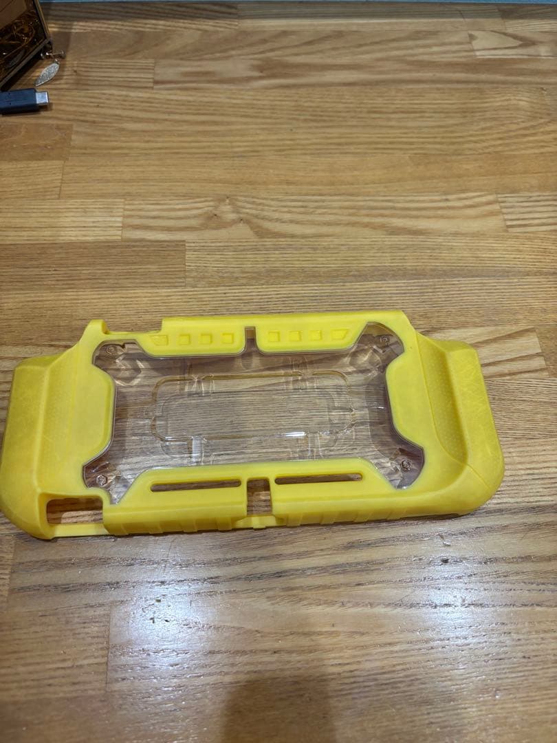 Nintendo Switch Lite イエロー 本体POOR