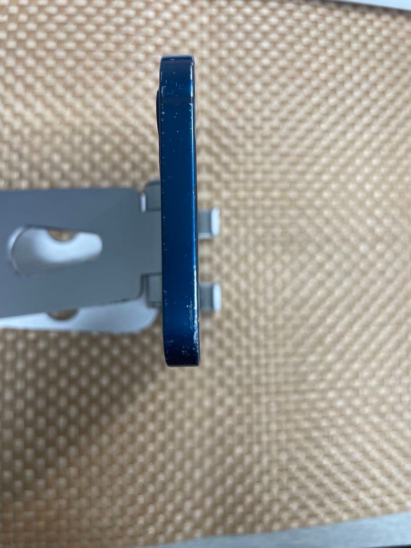 iPhone 12 64 GB ブルーSIMフリー【9860】