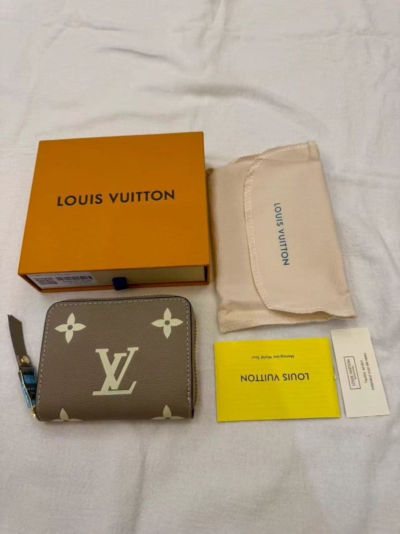 早い者勝ち！ ファスナー 財布 小銭入れ