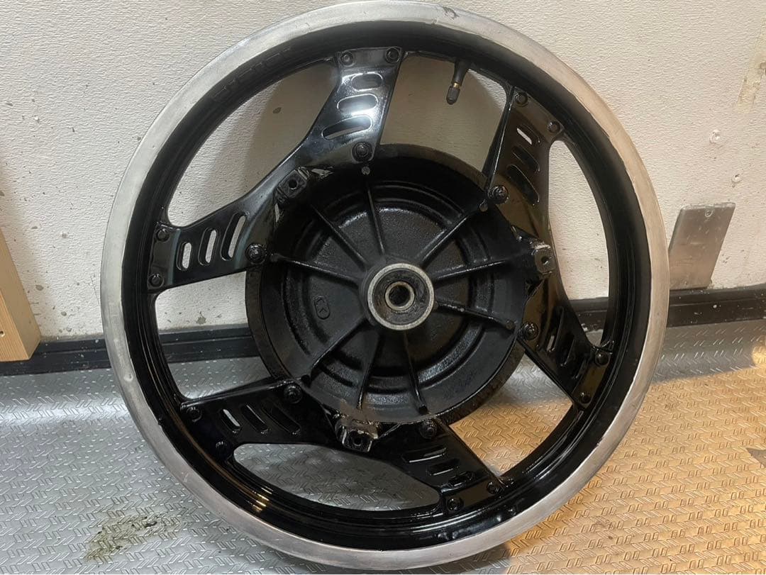 ル*ー様 cbx400ff cbx400f ホイール　リア　実働外し　美品