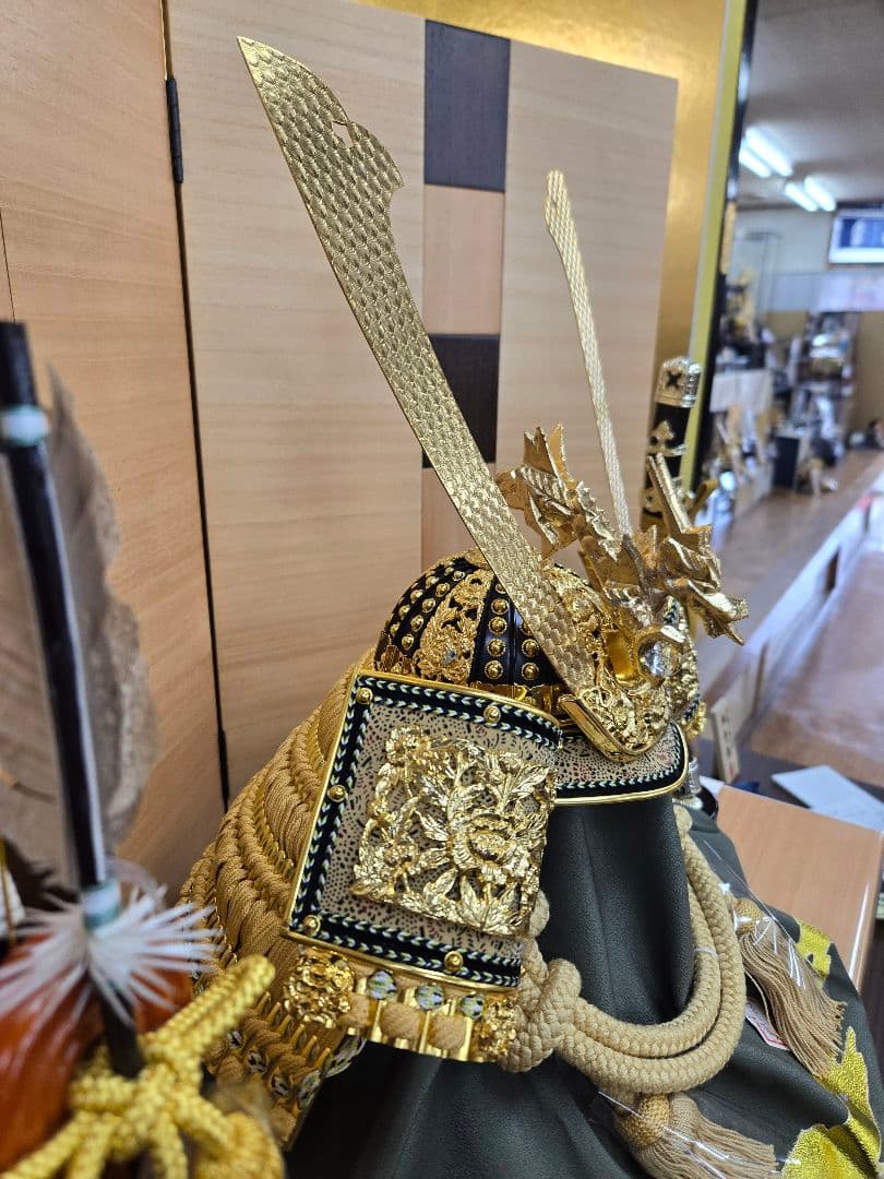 【展示品限り】五月人形　兜　鍬形　収納飾り　※閉店セール　S23
