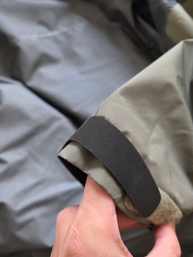 トップス ARC'TERYX ALPHA SV JACKET