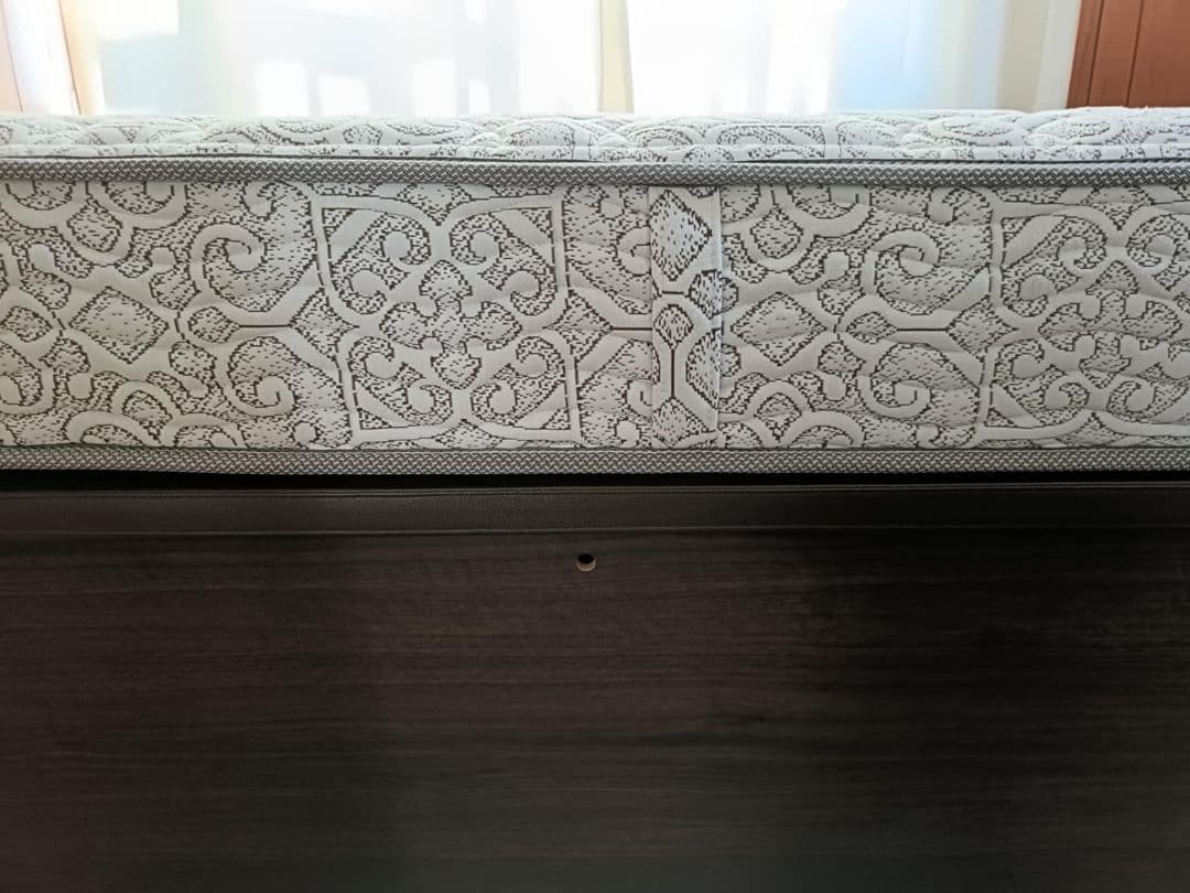 半額以下 シモンズ ハード セミダブルマットレス