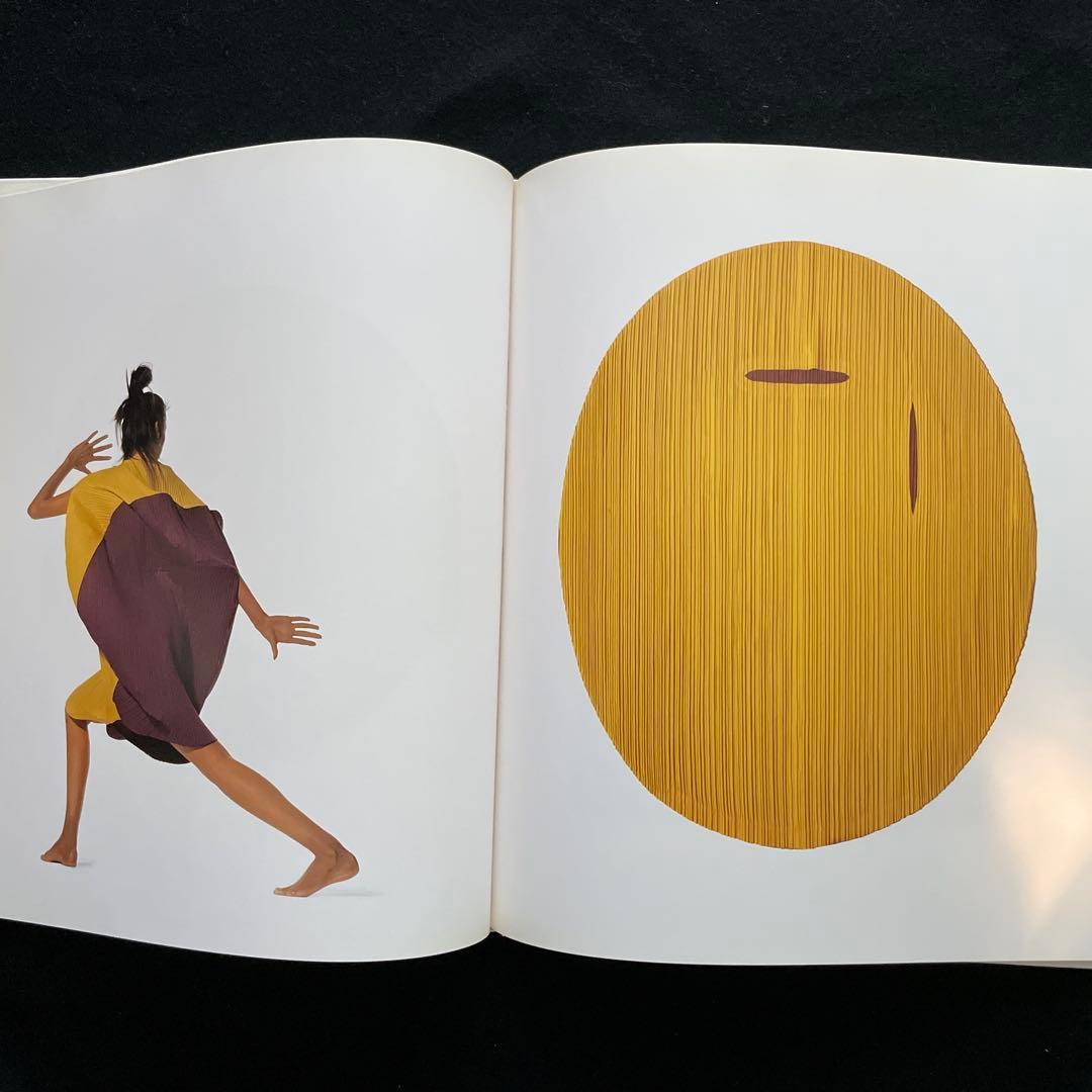 ISSEY MIYAKE BY IRVING PENN 世界で3000冊限定レア