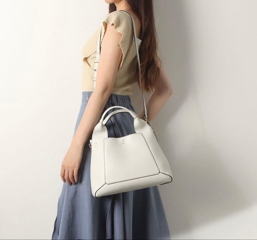 ト*ル様 FURLA GILDA M TOTE フルラ　トート　ジルダ　ショルダ