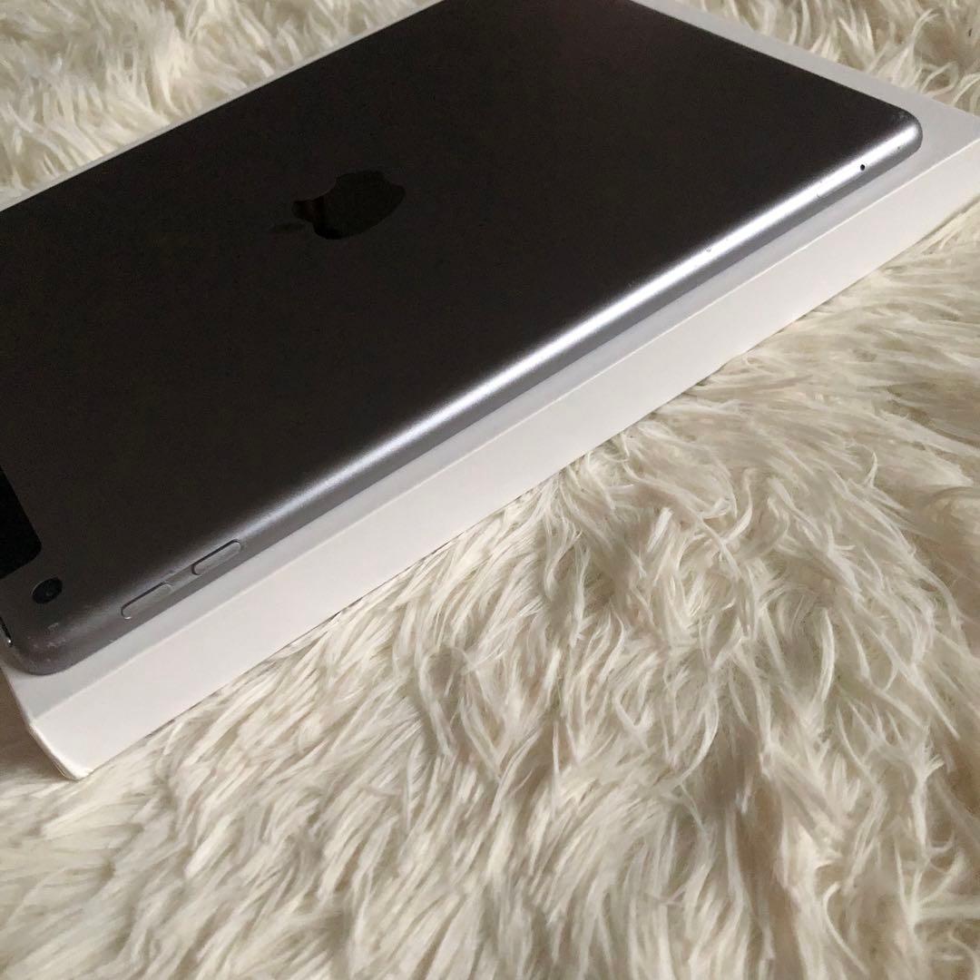 【早い者勝ち】iPad 第6世代 128GB SIMフリー【すぐ発送】