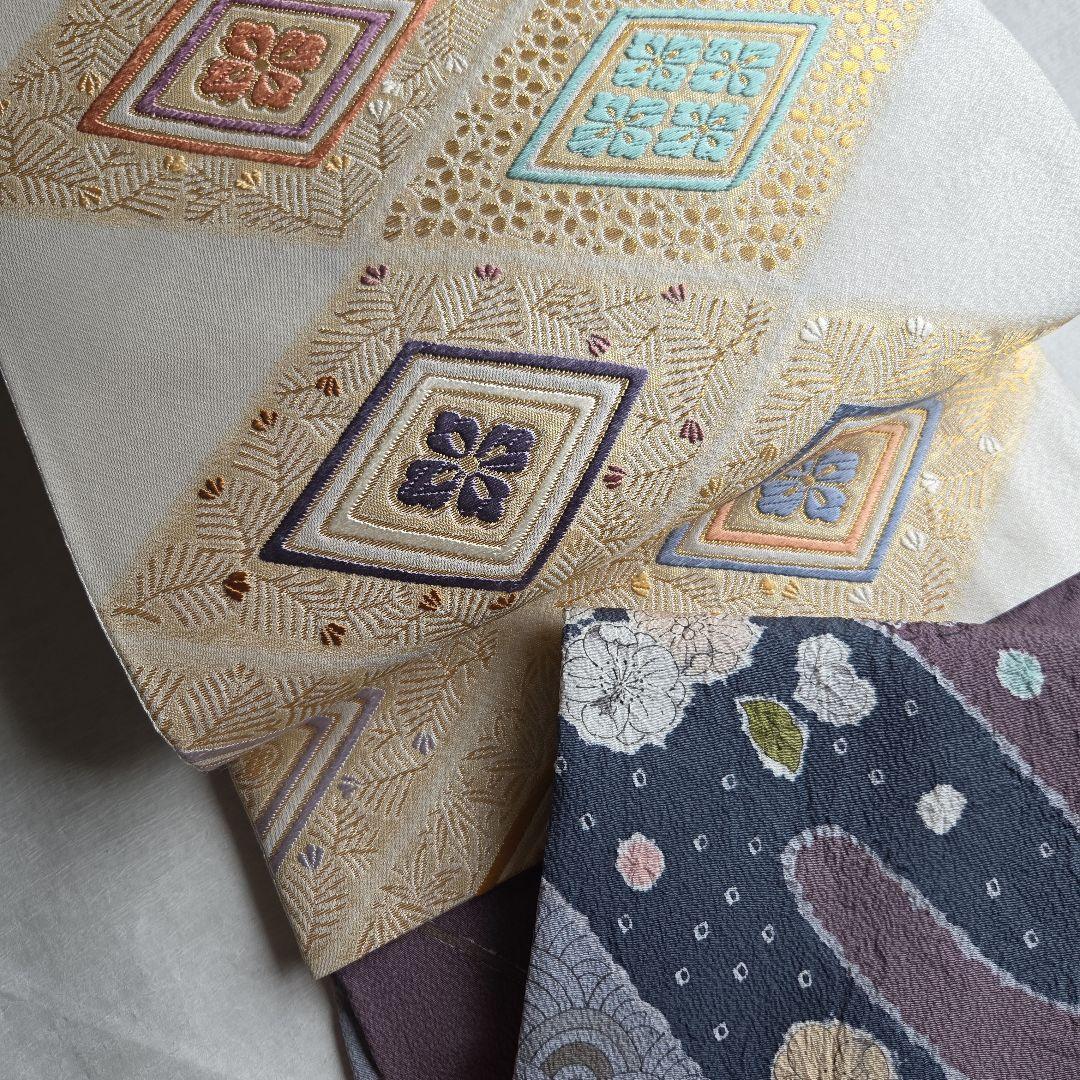 品良くハレの日を　松竹梅と菱形の袋帯