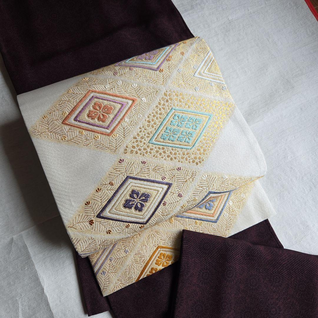 品良くハレの日を　松竹梅と菱形の袋帯