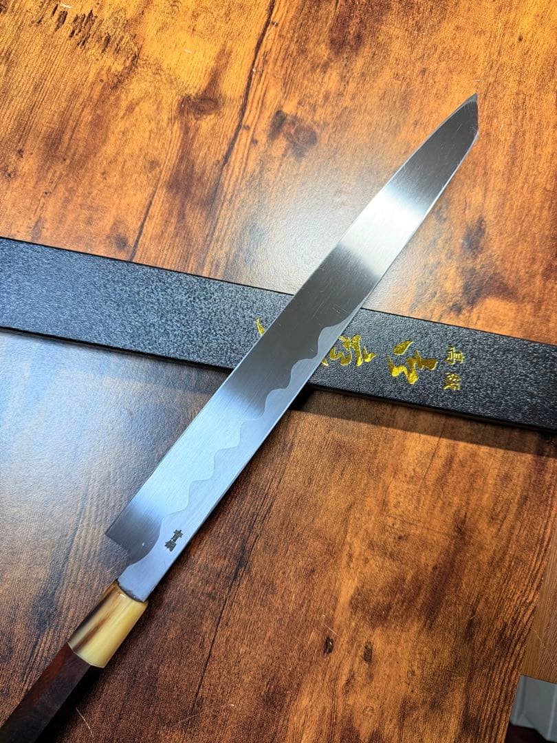 【堺打刃物】森本光一作　刺身 切付　青鋼　紋鍛錬 尺一寸　紫檀白水牛八角柄