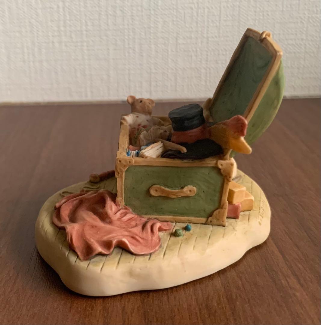 おもちゃ箱 のばらの村のものがたり ブランブリーヘッジ フィギュリン 置物