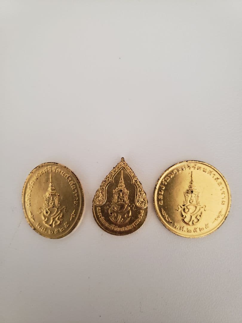 タイ・バンコク建都200周年公式記念メダル3個入り 2セット
