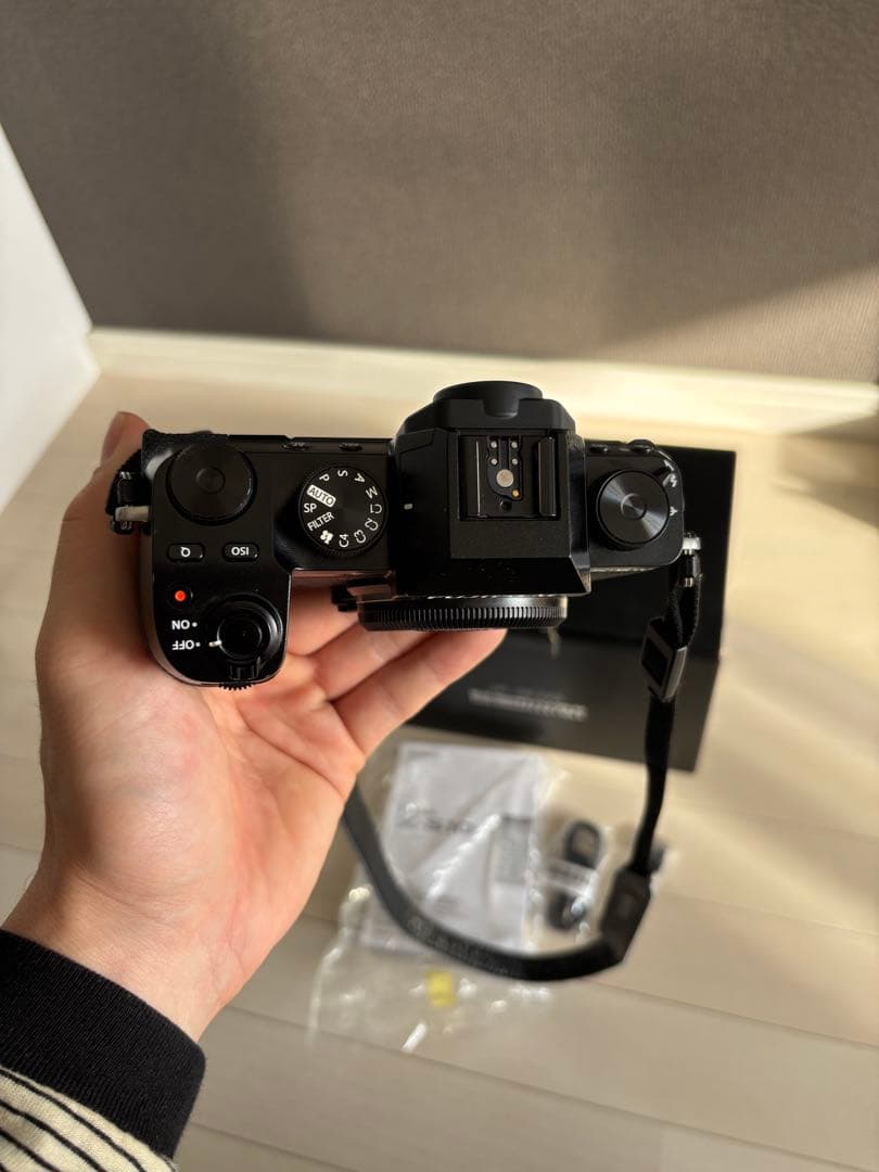 Fujifilm X-S10 ミラーレス一眼 本体
