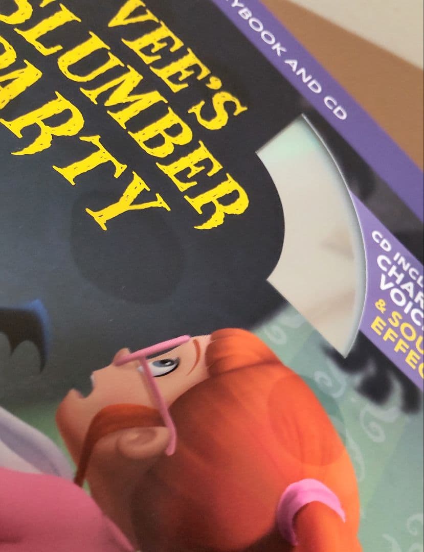 ◎Disney Read-Along CD付き英語絵本「Vampirina」①