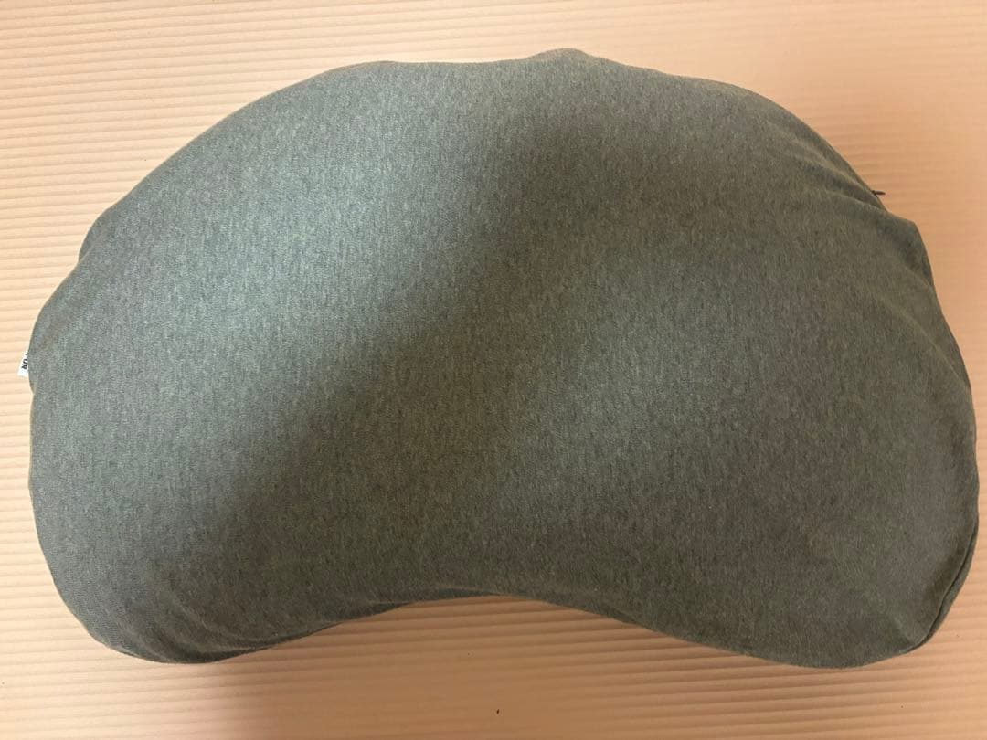 ほぼ未使用TEMPUR ソナタピロー Sサイズ イエローベロア別売ピローケース付