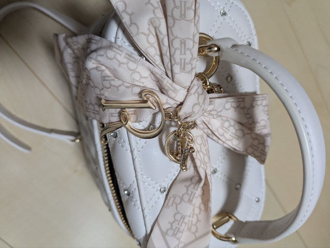 RANDA　2WAY リボンチャームキルティングバニティバッグ