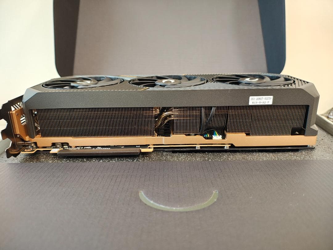 ほぼ新品 geforce RTX 5080 ZOTAC SOLID OC 16G