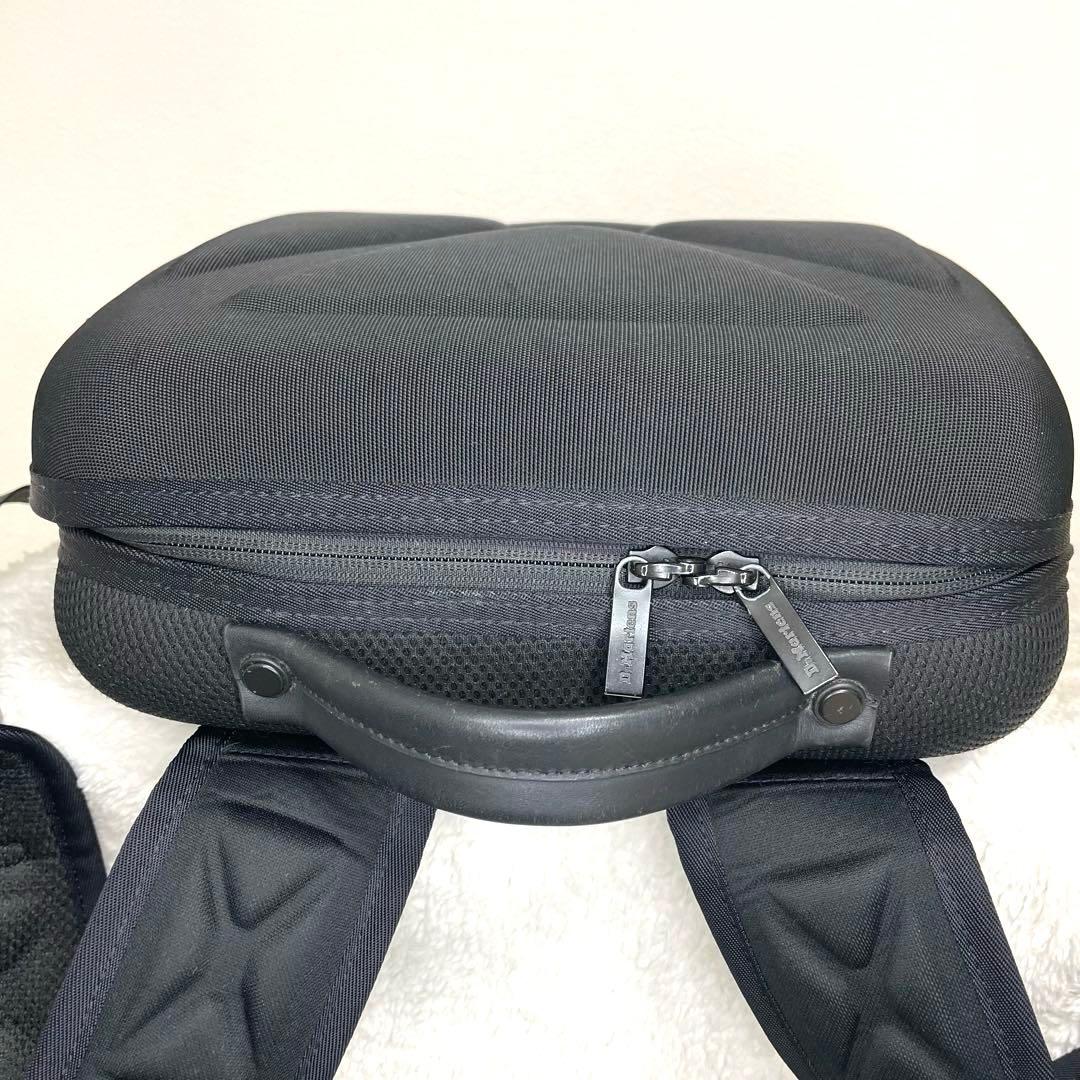 Dr.Martens ドクターマーチン ハードシェル リュック バックパック 黒