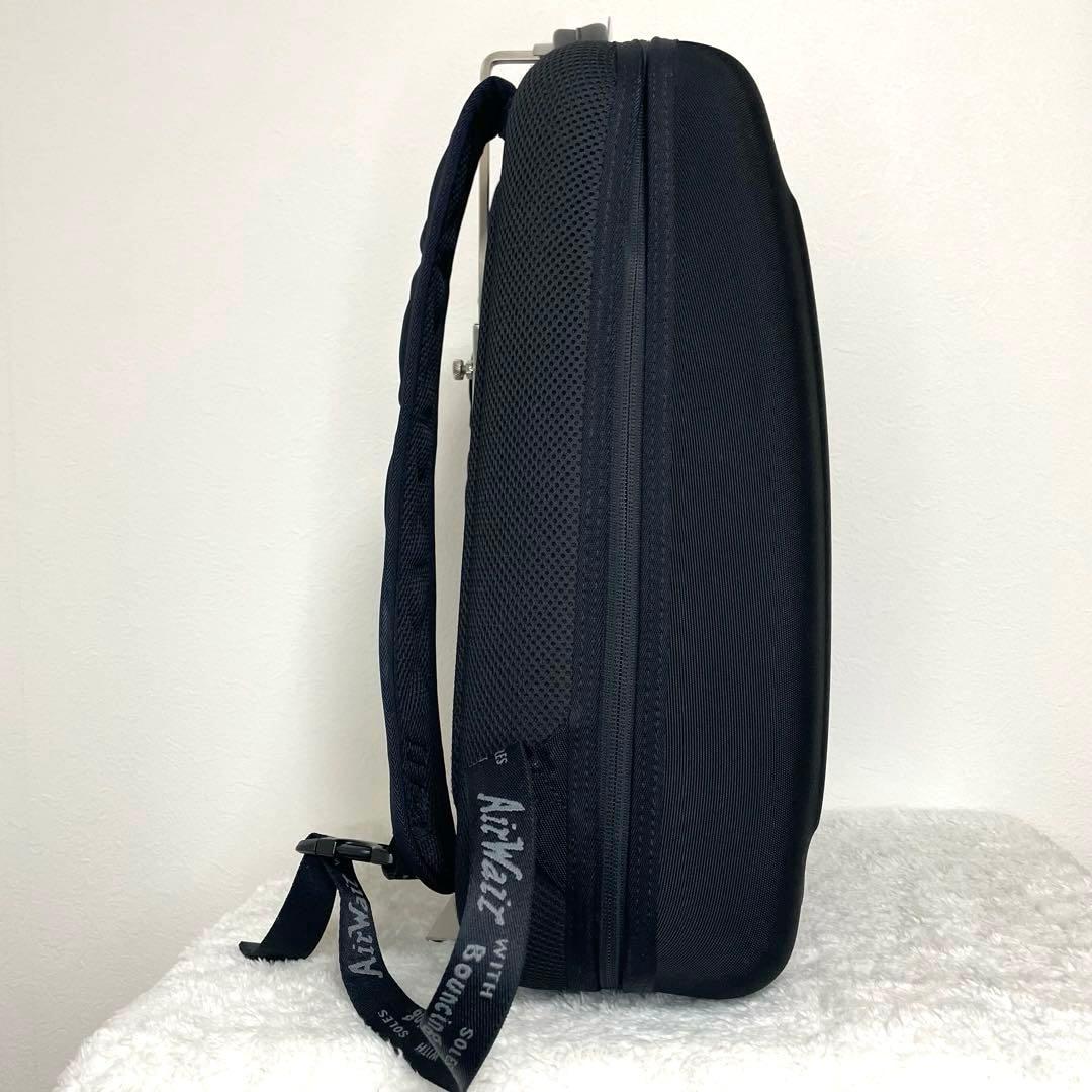 Dr.Martens ドクターマーチン ハードシェル リュック バックパック 黒