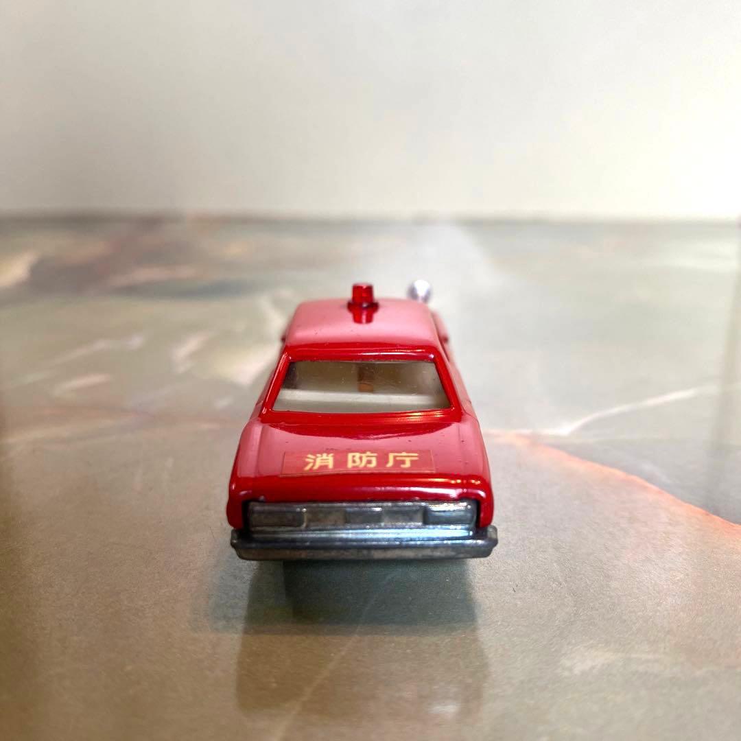 トミカNO.27 トヨタクラウンファイアチーフカー 1Dホイール銀サイレン日本製