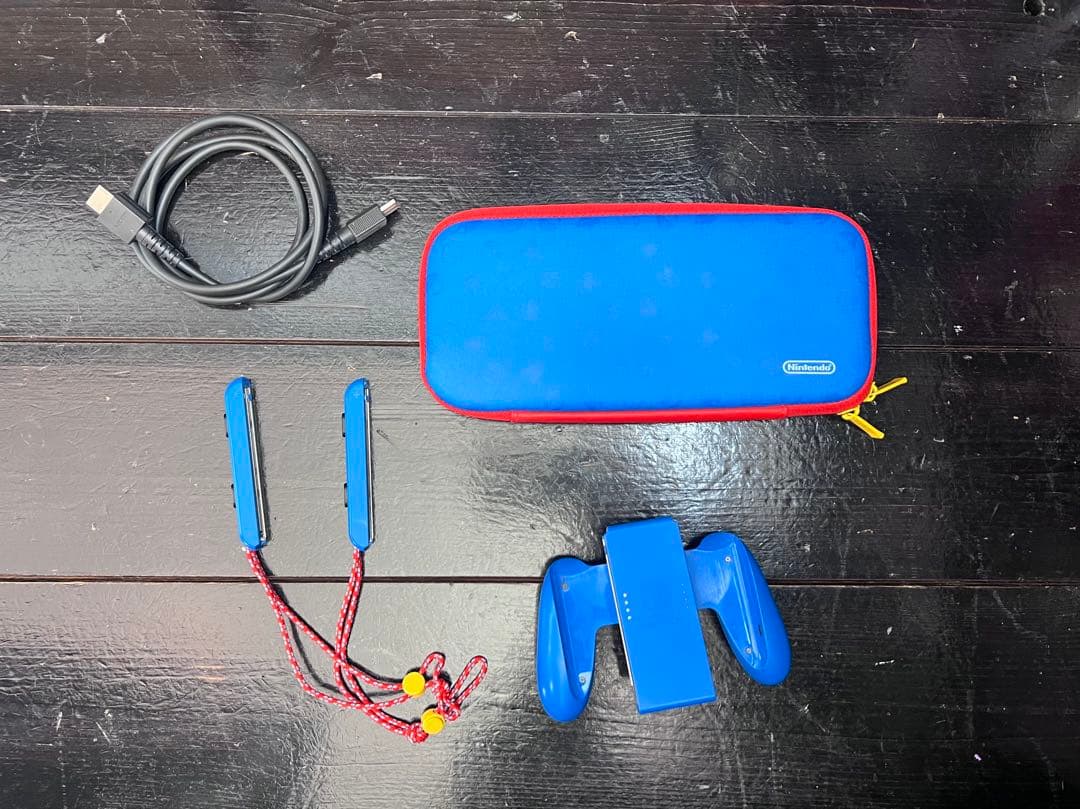 ガ*ウ様 Nintendo Switch 本体 カラフル　マリオ