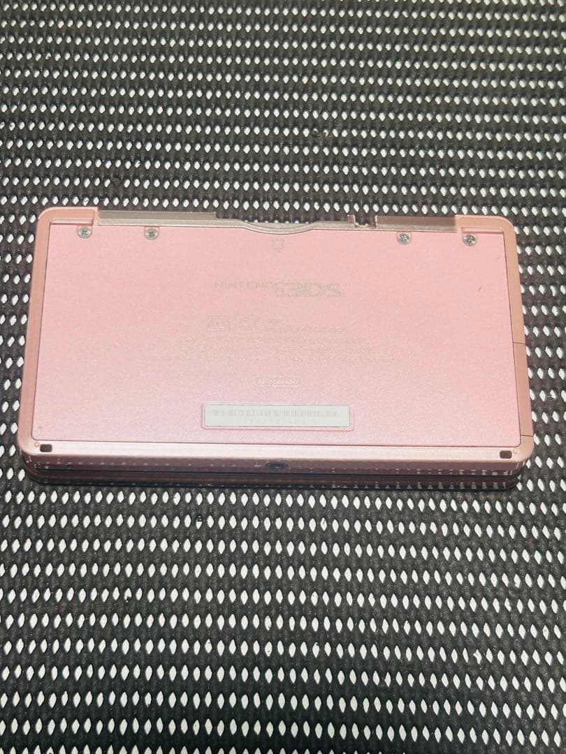 ニンテンドー3DS とカセット5個