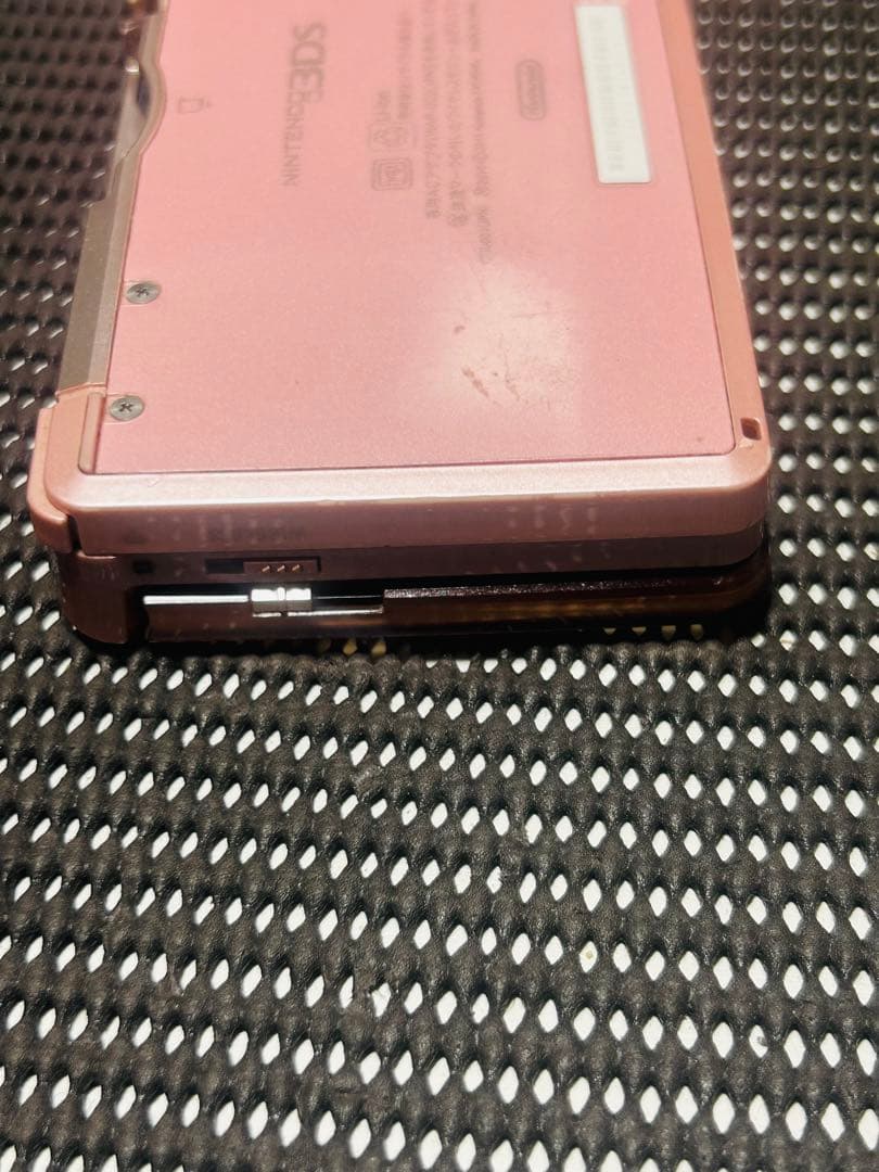 ニンテンドー3DS とカセット5個