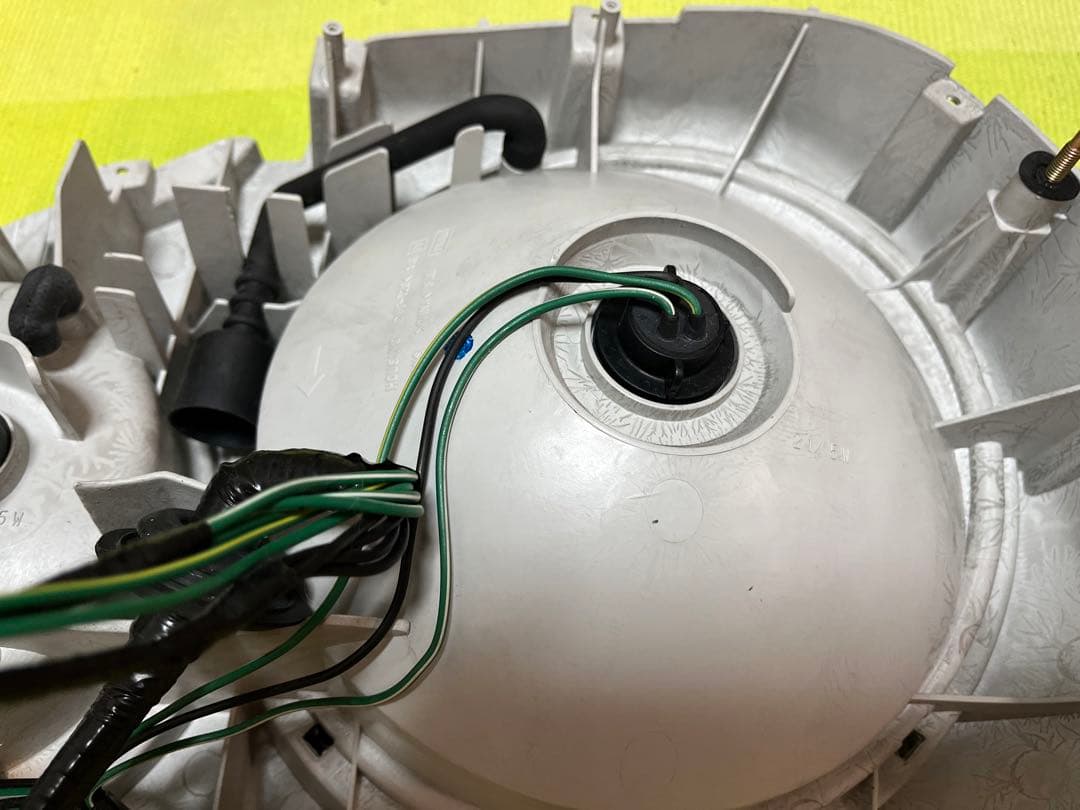 kw01！発送先確認中！日産GTR34 純正テールレンズ左右！美品！