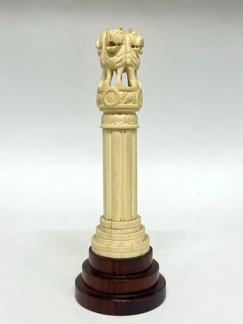 極上 獅子飾り　置物　重さ241g