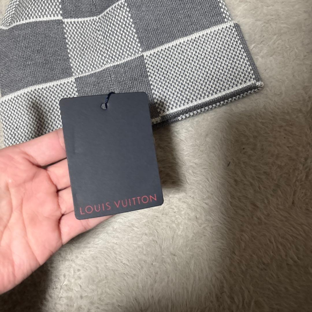LOUIS VUITTON グレーニット帽