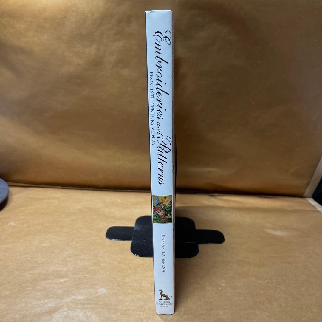 [2453] 19世紀ウィーンの刺繍と図案