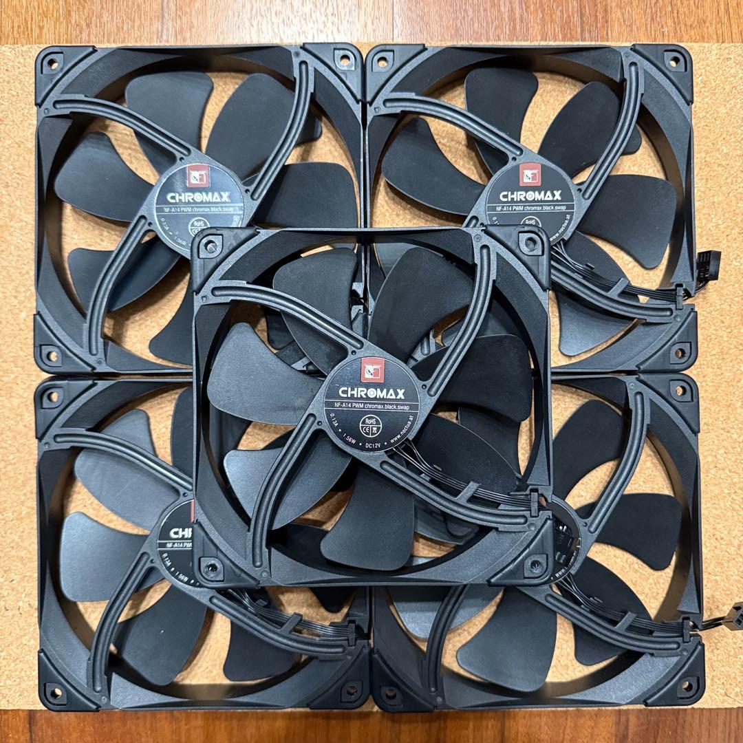 Noctua NF-A14 PWM chromax.black.swap x5個