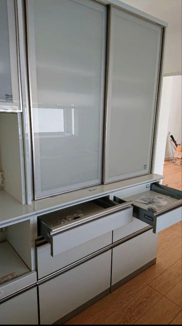 未使用 ホワイト 食器棚 大容量