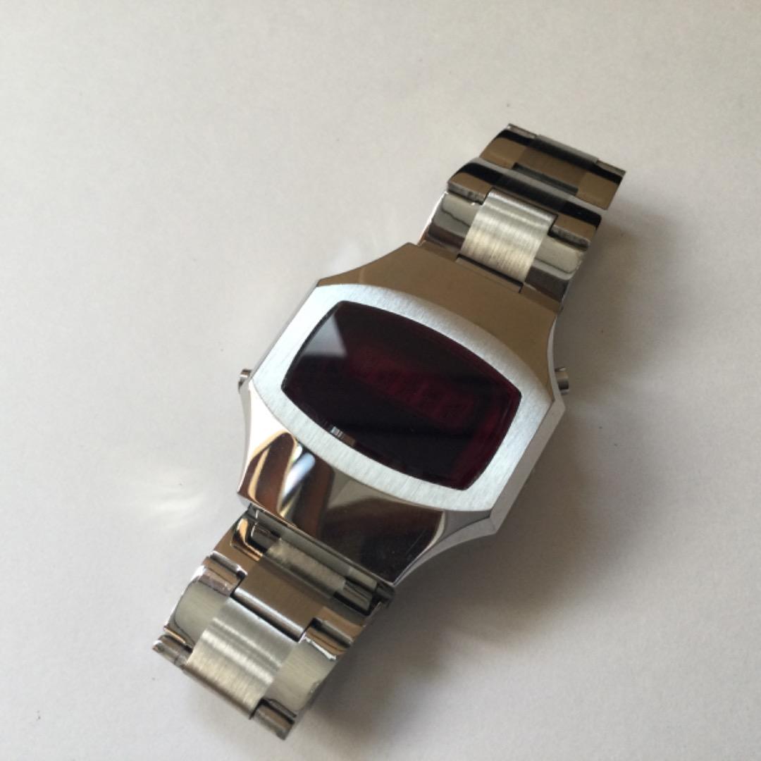 腕時計：アンティーク　デジタル時計（2個セット）