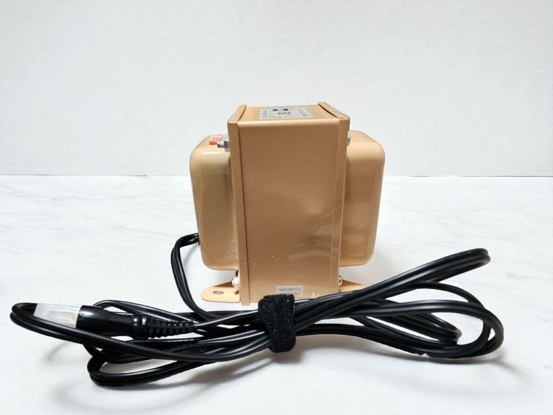 【sukemaru】日章工業 変圧器 NDF-1500U 1500W 日本