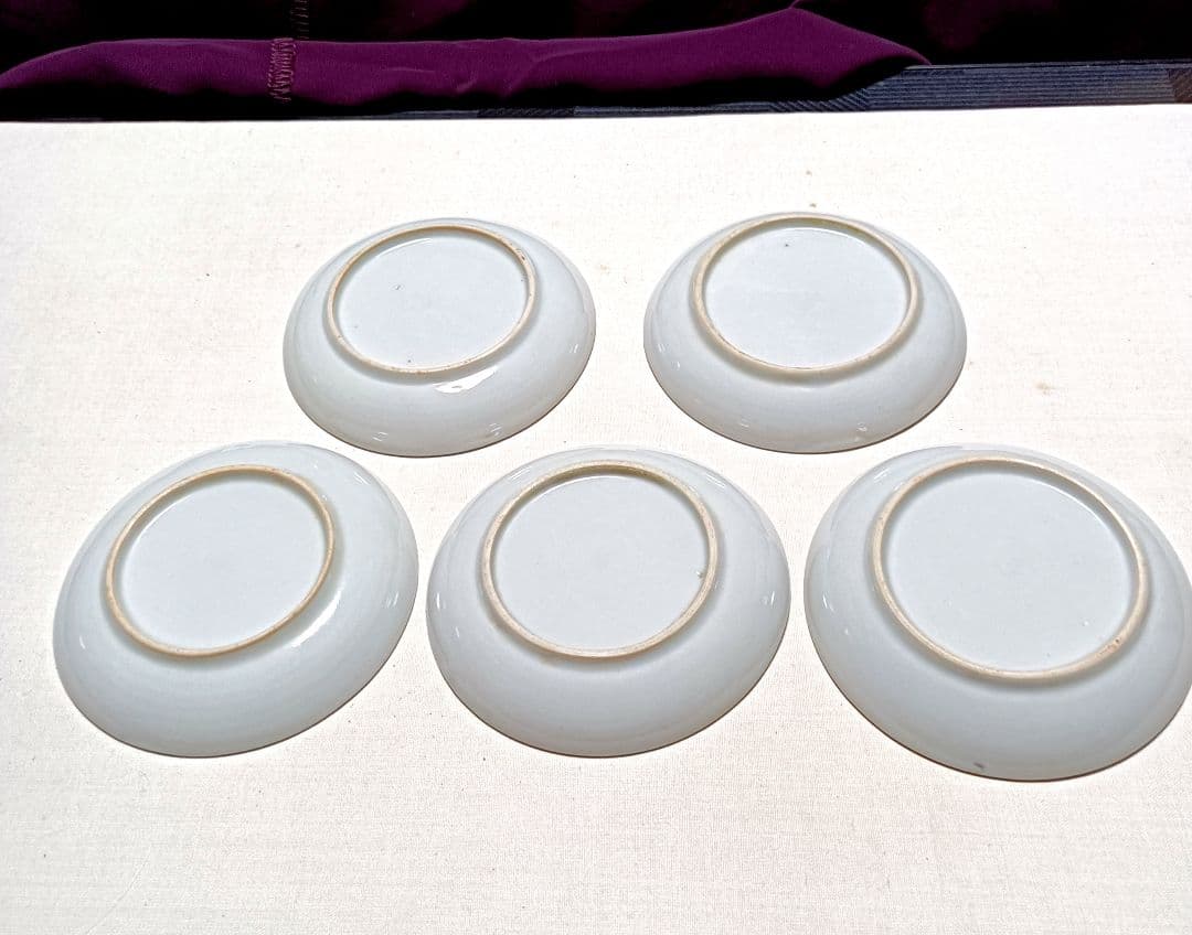 色絵窓絵虎図流れ桜文小皿(角窓３箇所に三種の鳥ず)５枚セット